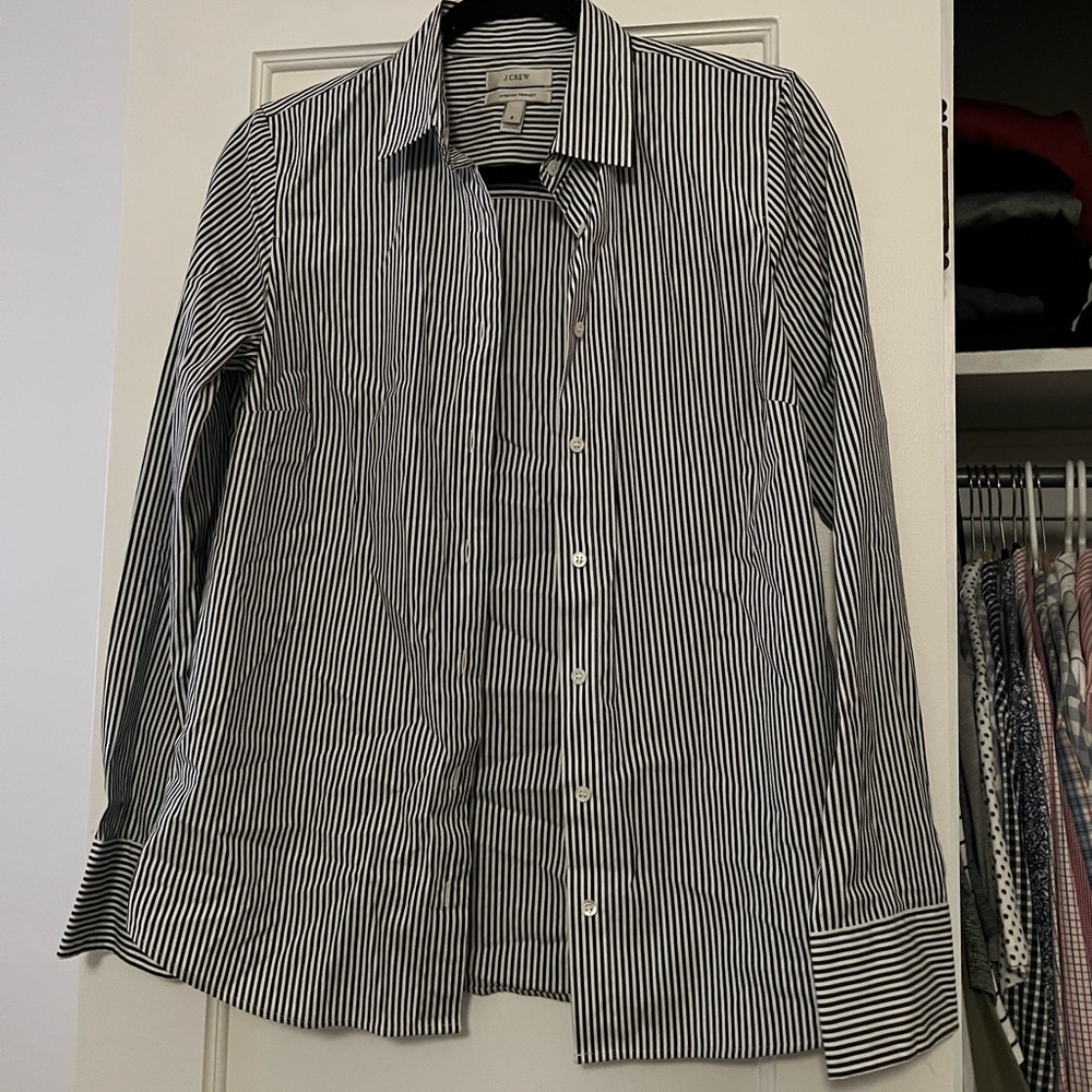 J crew striped stretch perfect button down size small barely worn